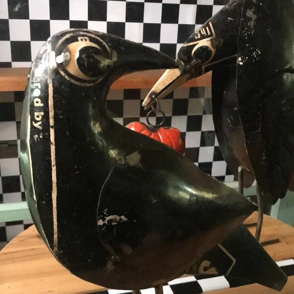 Pottery Barn Recycled Handmade Iron Crows With Pumpkin - Set Of 2 🎃 - Picture 10 of 17